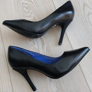 NWOB Antonia Saint Heels